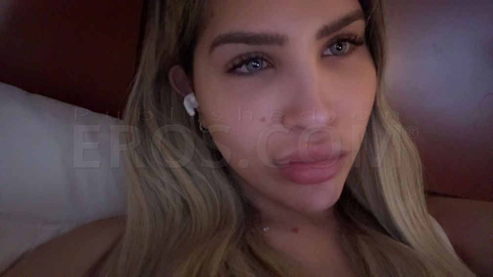 Gia Maxwell in Philadelphia And KOP