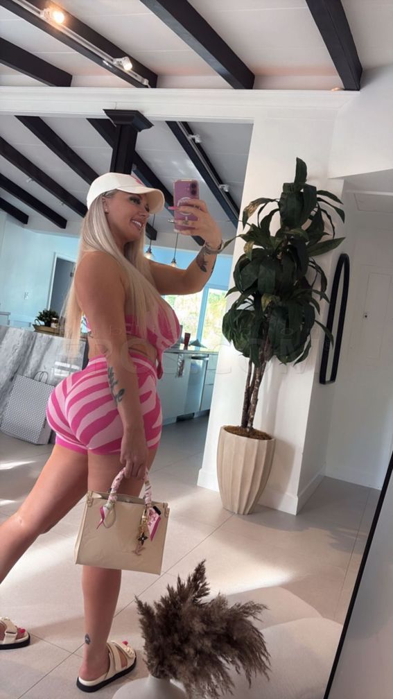 Khloe