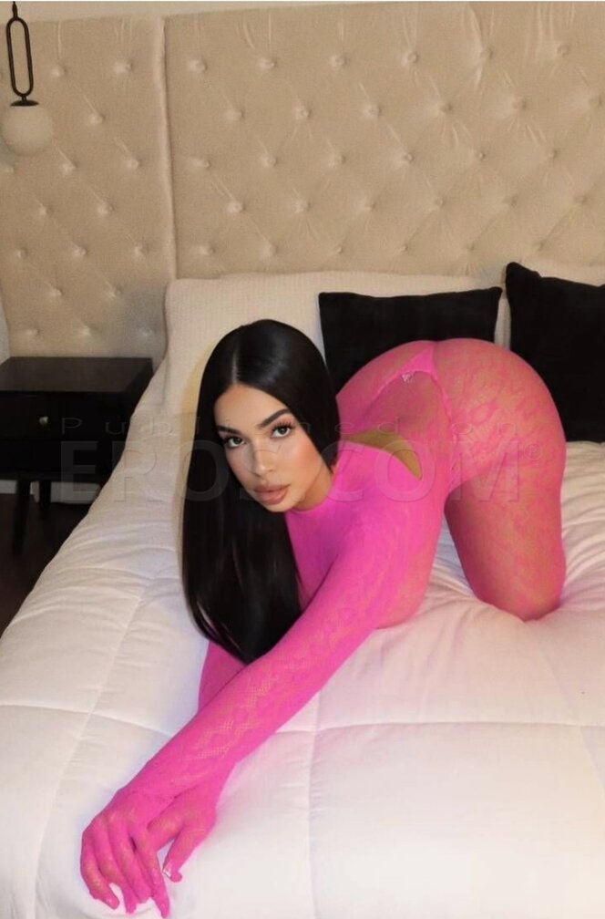 Leah Bella