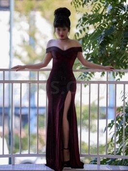 Ms. Lydia Lavelle