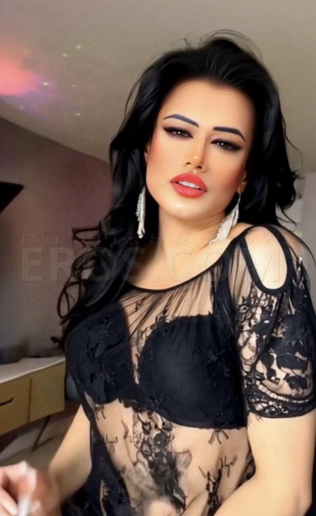 VIP Ts Penelope Manson