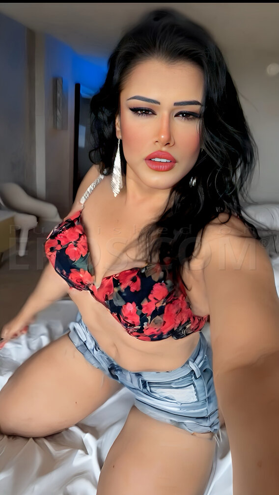 VIP Ts Penelope Manson