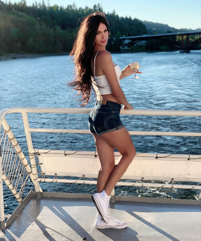 MsKendraLove