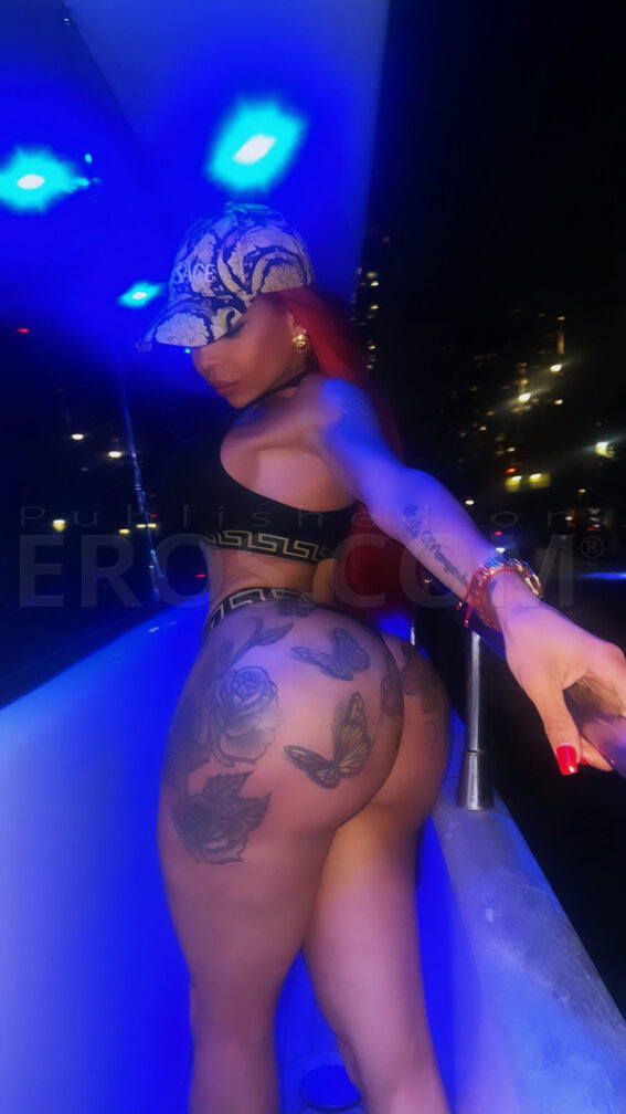YULY IS BACK IN TOWN REAL LATINA