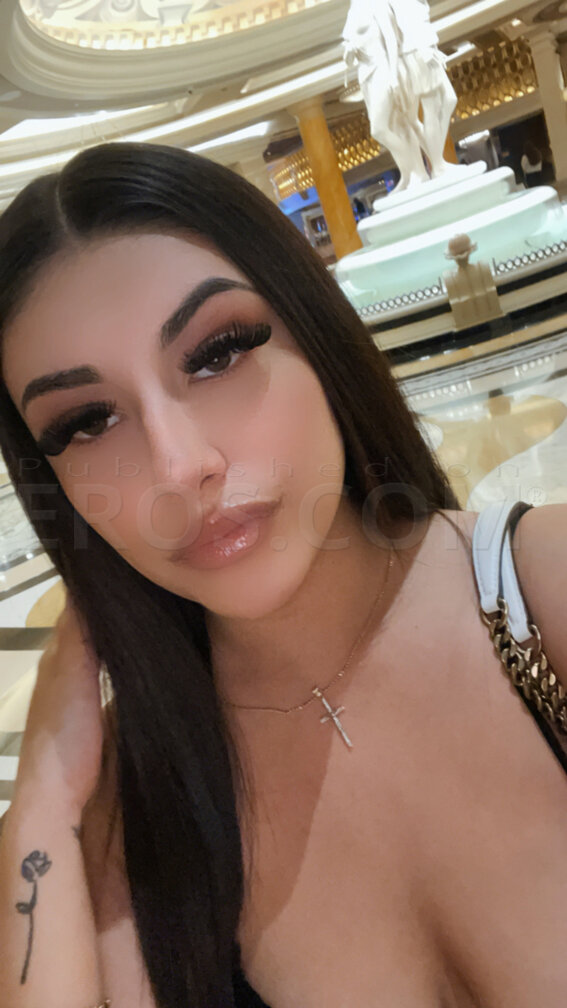 VIP Jenessa
