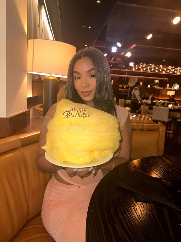 VIP Sweet Siren