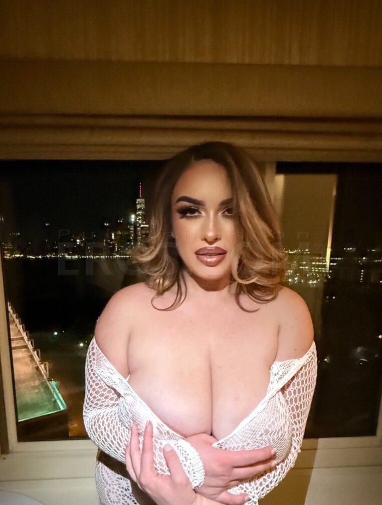 Santana Ayo porn star