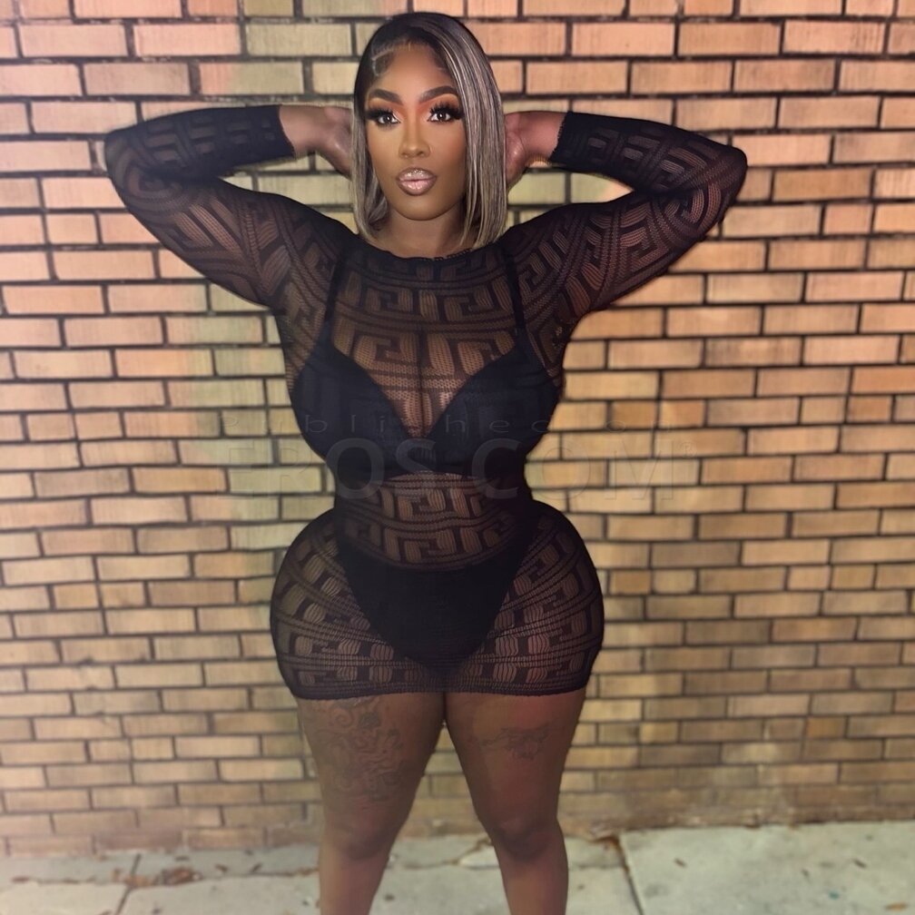Dymond Lovely