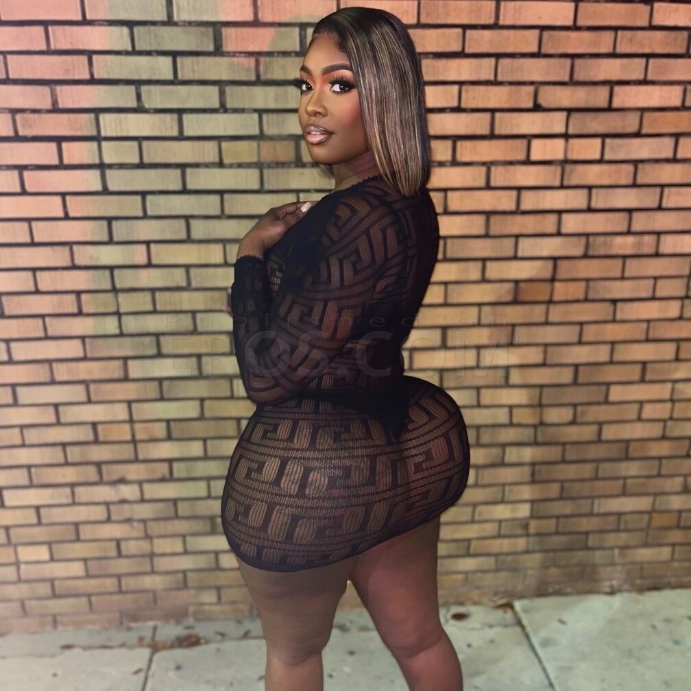 Dymond Lovely