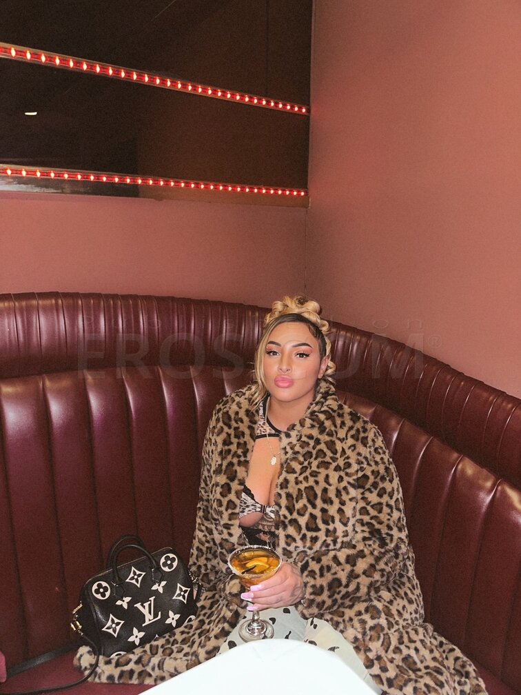 Upscale Becky