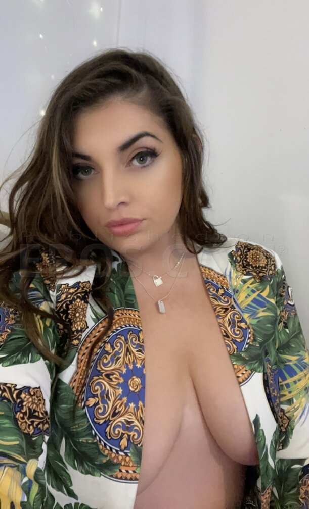 Valencia Knight