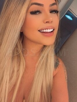 VIKKTORIA BRAZILIAN - NASHVILLE