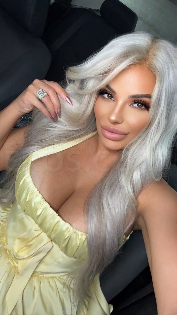VIVIANA ROSE in Charlotte