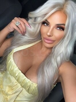 VIVIANA ROSE in Charlotte