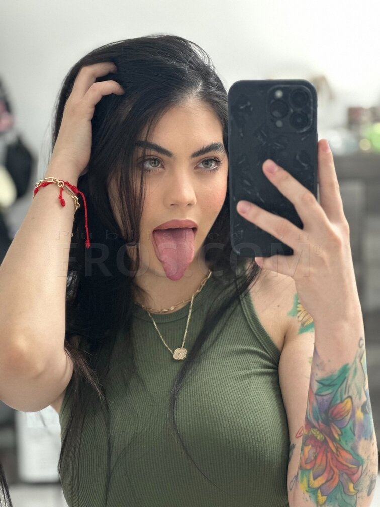 Khloe
