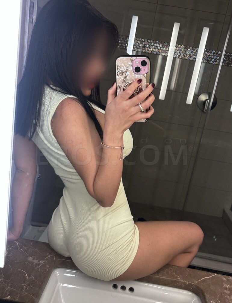 Maya in Waltham - only incall