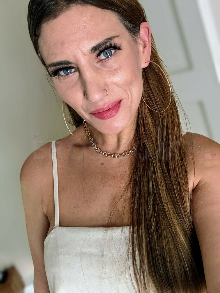 Elise Arden