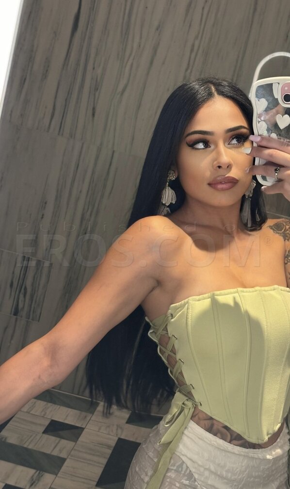 Mia Valentine