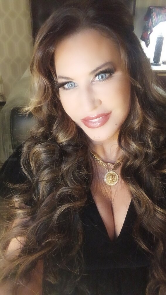 Christi Lynn Eros Escorts in North and South Carolina, N and S Carolina