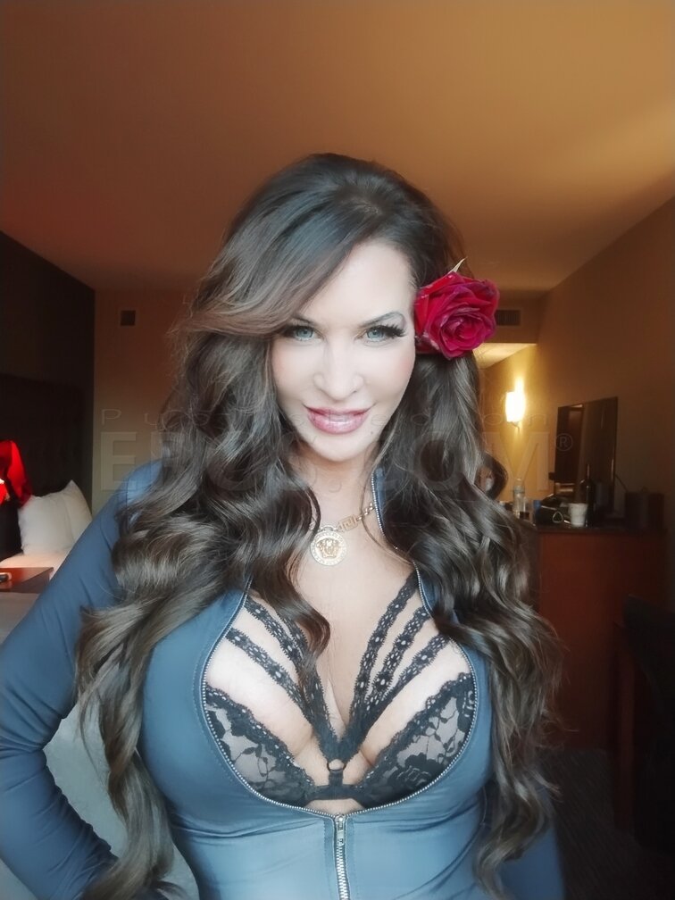 Christi Lynn
