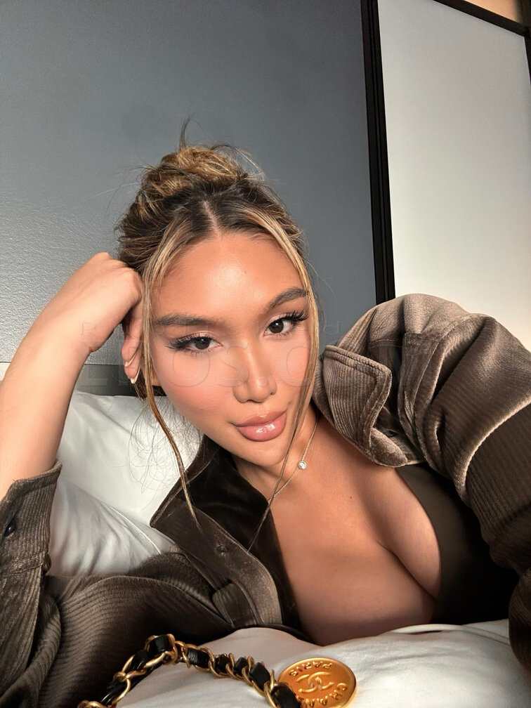 Elite Tiffany