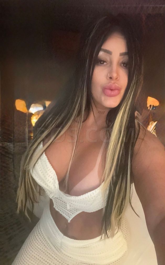 Lauren Pamela in Woburn