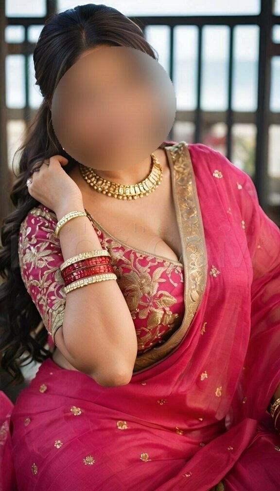 INDIAN WOMAN SONYA
