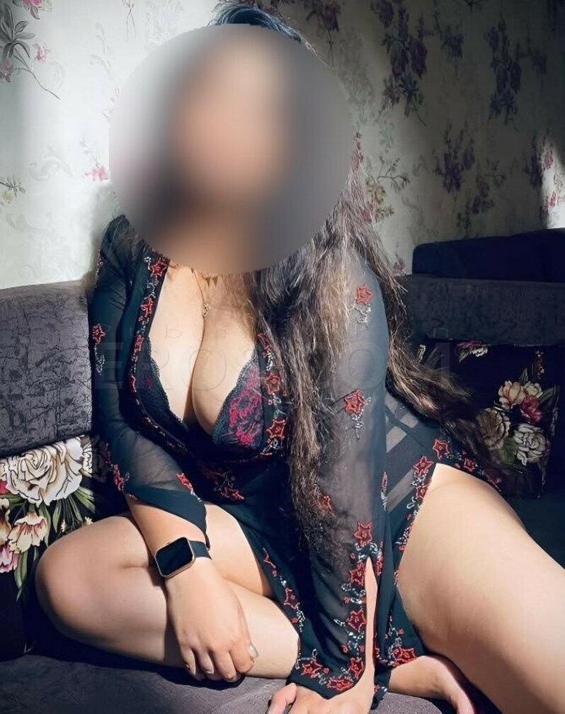 INDIAN WOMAN SONYA