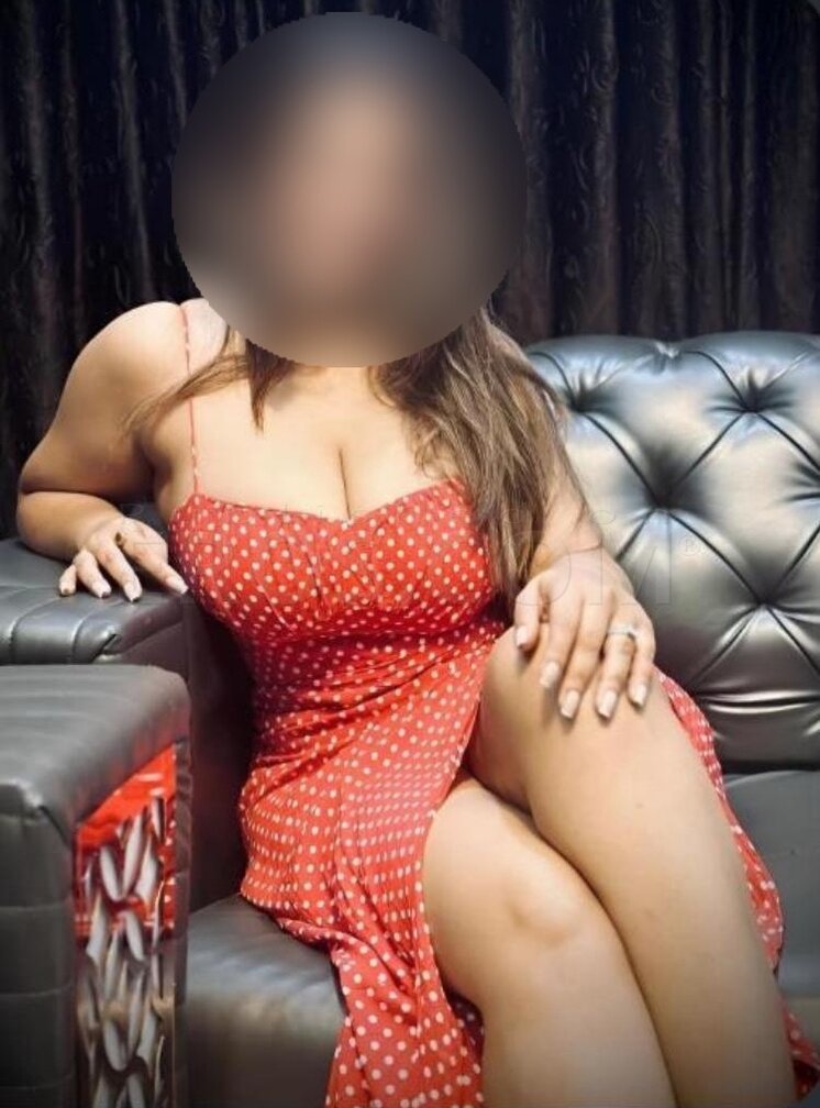 INDIAN WOMAN SONYA