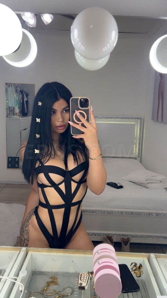 Ts Isabella visiting DOWNTOWN LA