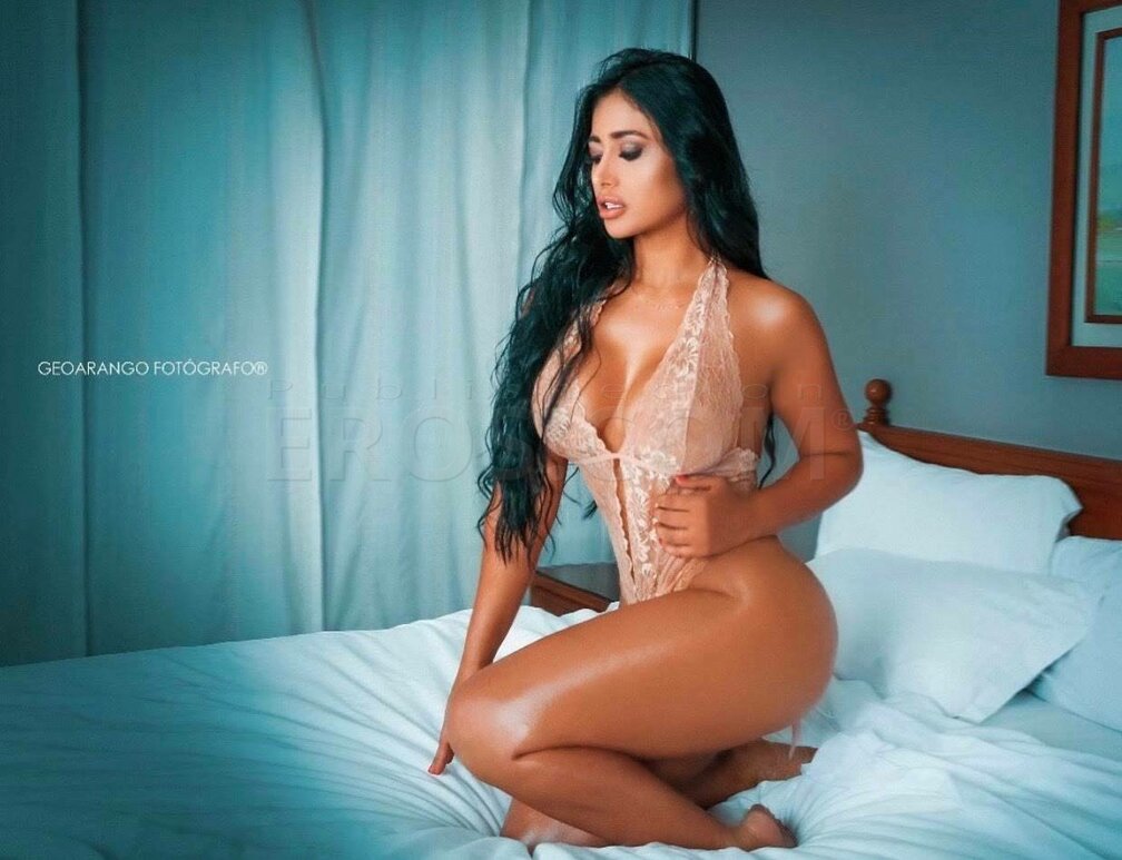 ESTEFANIA IN COLUMBUS