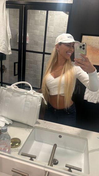 SEXY VIOLET