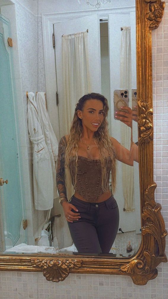 SEXY VIOLET